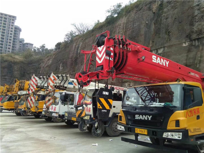 鄂尔多斯市吊车出租按什么计费？台班费、单次费、里程费怎么算？